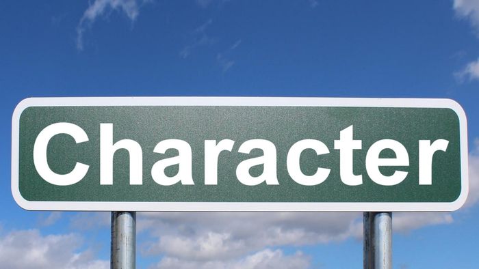 Những lưu ý khi sử dụng từ character.
